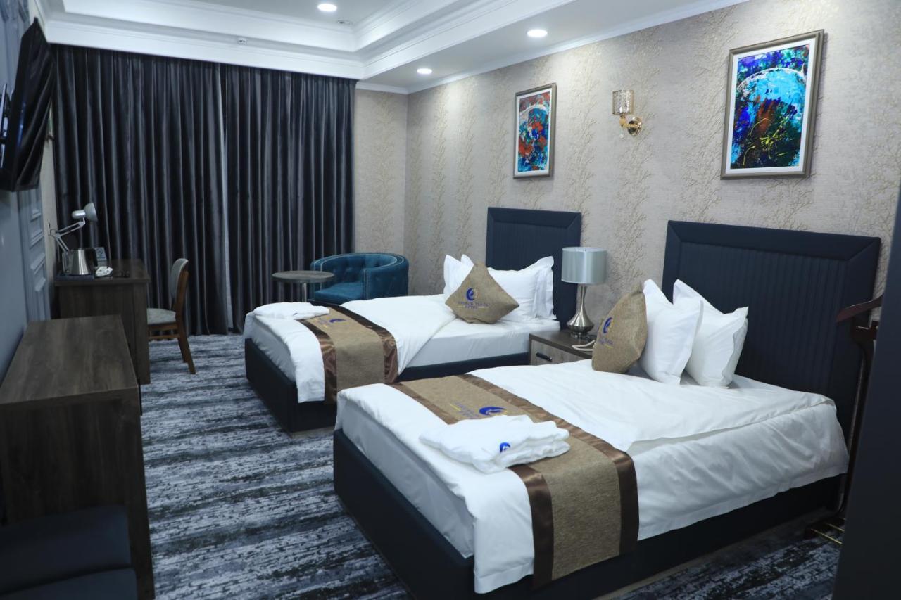 Tinchlik Plaza Hotel Navoi Kültér fotó