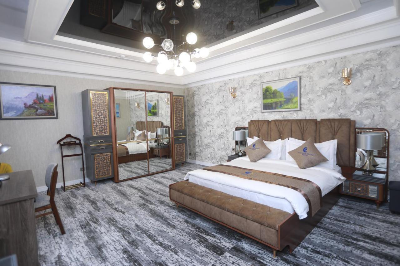 Tinchlik Plaza Hotel Navoi Kültér fotó