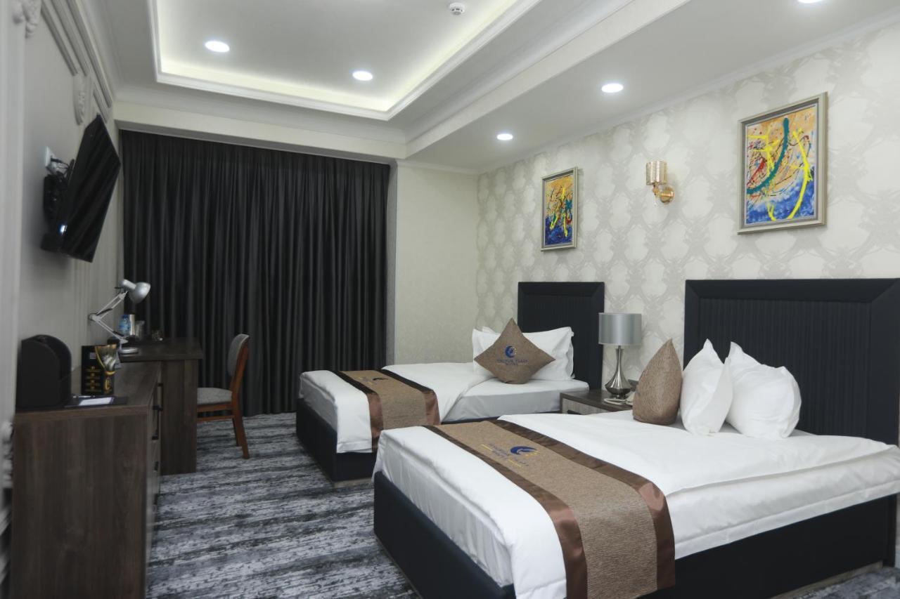 Tinchlik Plaza Hotel Navoi Kültér fotó