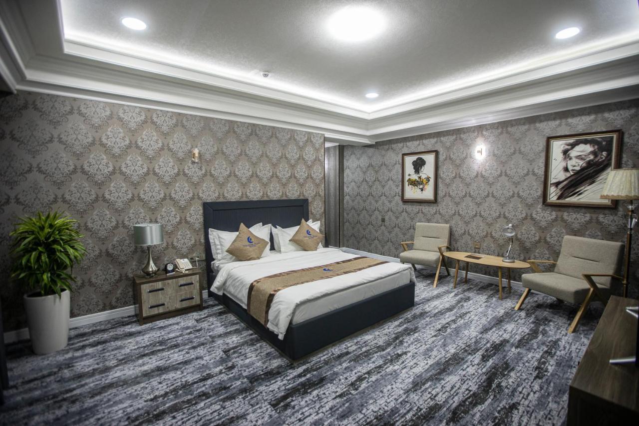 Tinchlik Plaza Hotel Navoi Kültér fotó